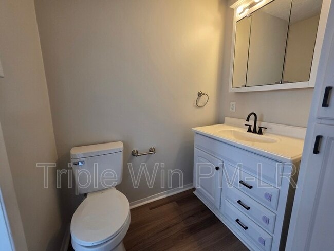 Building Photo - 1408 Johnson St