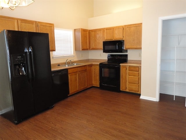 Building Photo - 6813 Marksman Ct