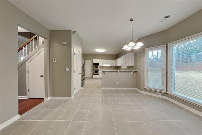 Building Photo - 374 Oak Springs Dr NW