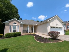Building Photo - Nice Neighborhood in East Brainerd