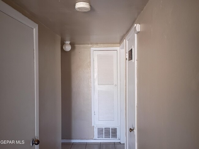 Building Photo - 8108 La Paloma Cir