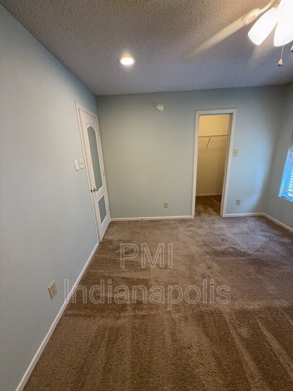 Building Photo - 12120 E 141st St
