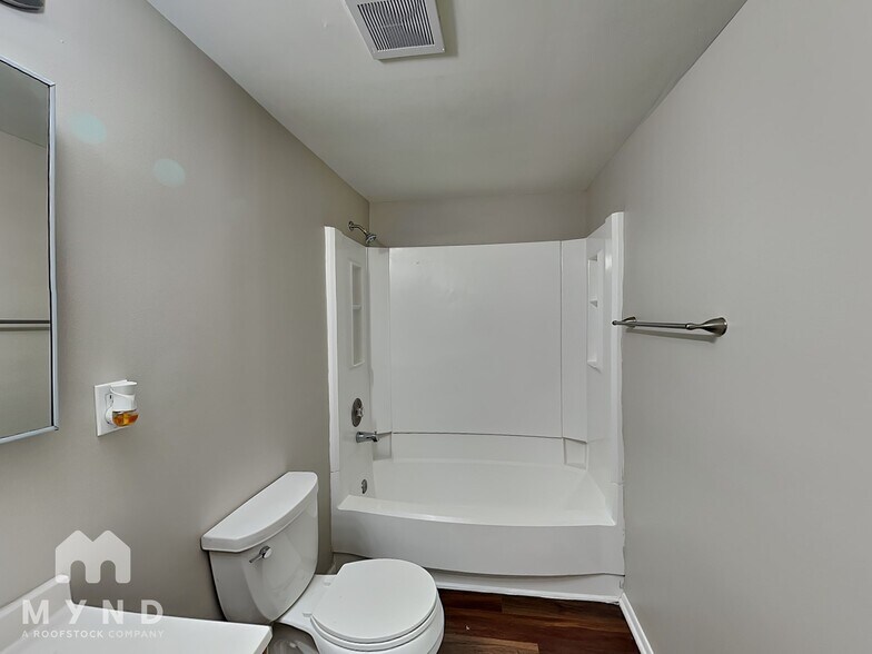 Building Photo - 3033 Rumford Ct
