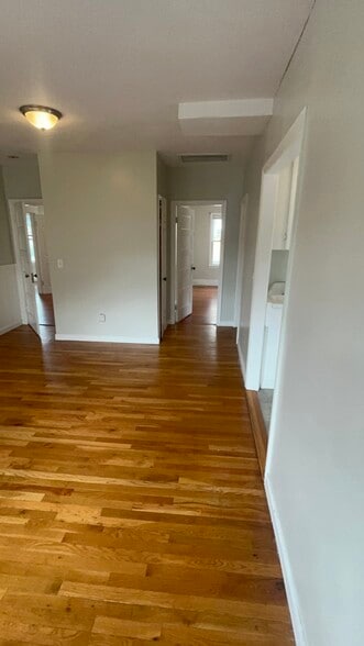 Building Photo - 25 Mount Grove St