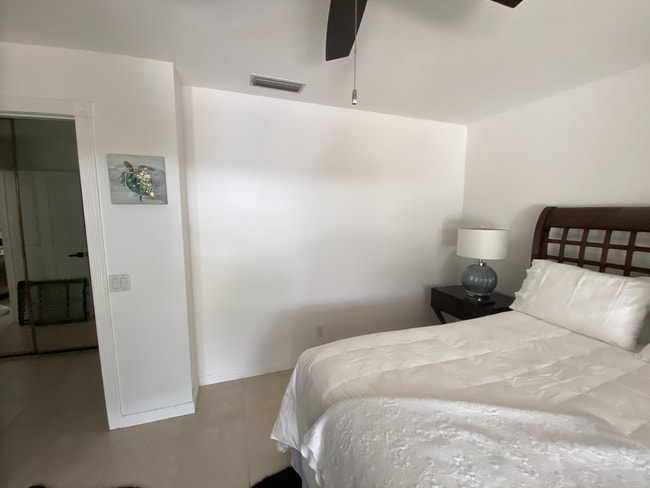 Building Photo - 9124 Sun Terrace Cir