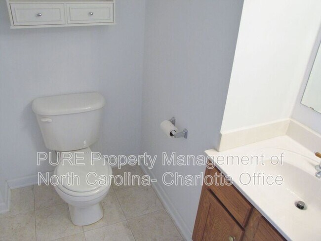 Building Photo - 2910 Bridgeville Ln