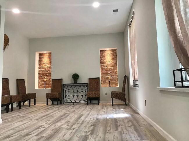 Building Photo - 4529 Arco Ave