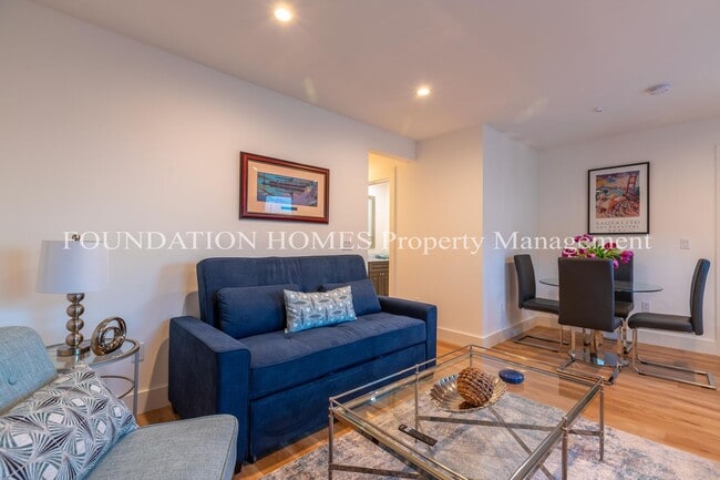 Building Photo - Newly Remodeled - Luxury Finishes - Downtown - 1BR/1BA - FOUNDATION