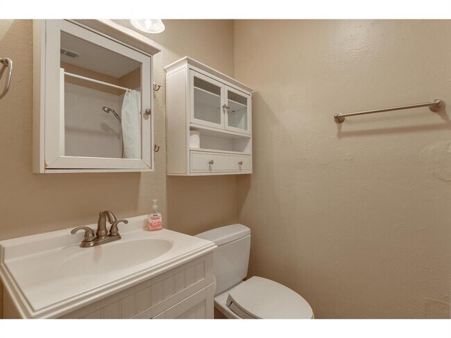 Building Photo - 12320 Scribe Dr