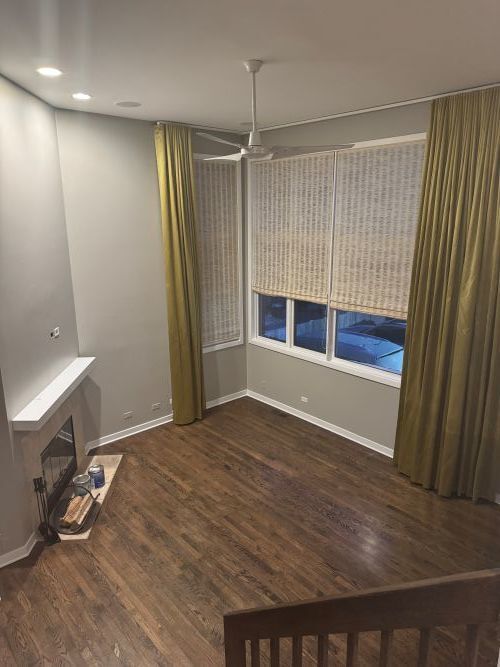 Building Photo - 860 N Elston Ave