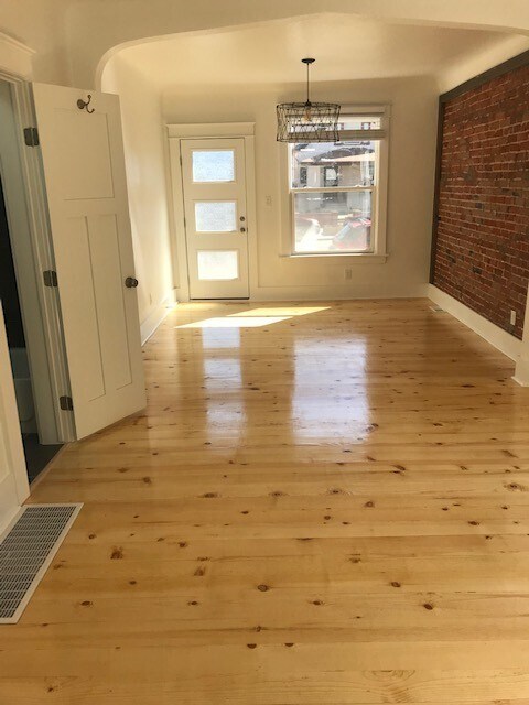 Building Photo - 1013-1015 South Washington Street, LLC