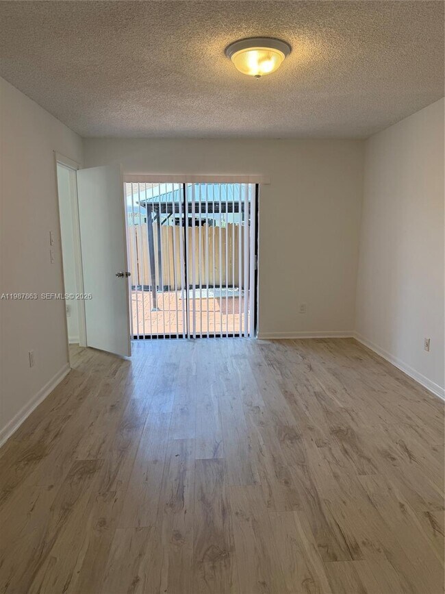 Building Photo - 1419 Yellowthroat St