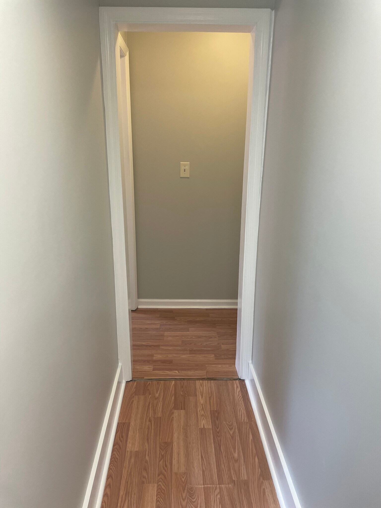 Hallway - 1725 King Woods Dr, APT A