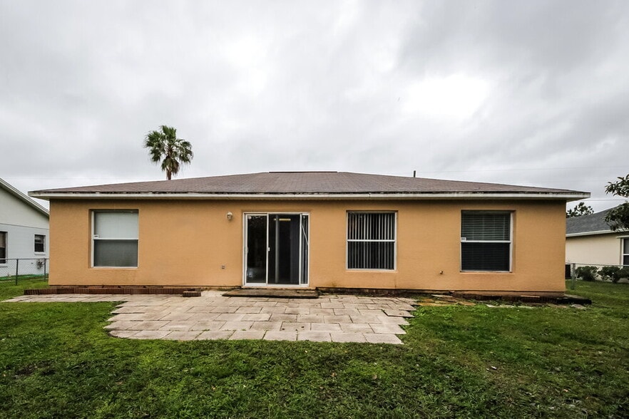 Building Photo - 155 Pompei Dr