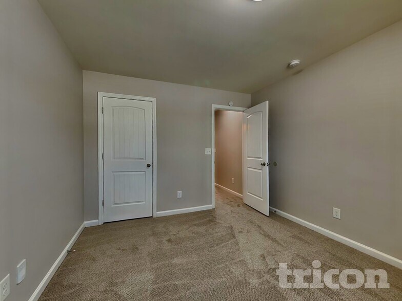 Building Photo - 106 Flagler Way