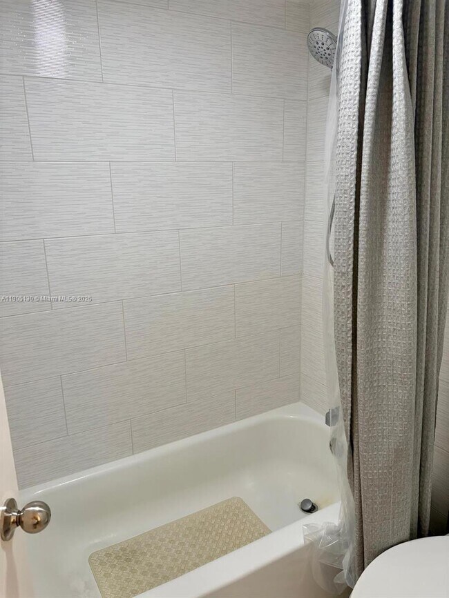 Building Photo - 8632 NW 34th Pl