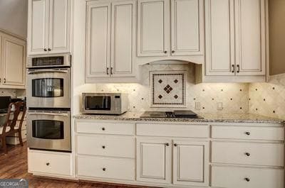 Building Photo - 9485 Nesbit Lakes Dr