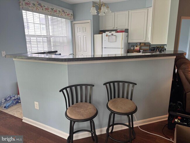 Building Photo - 2604 Chapel Lake Dr