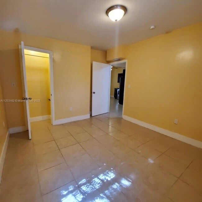 Building Photo - 1467 NW 53rd St