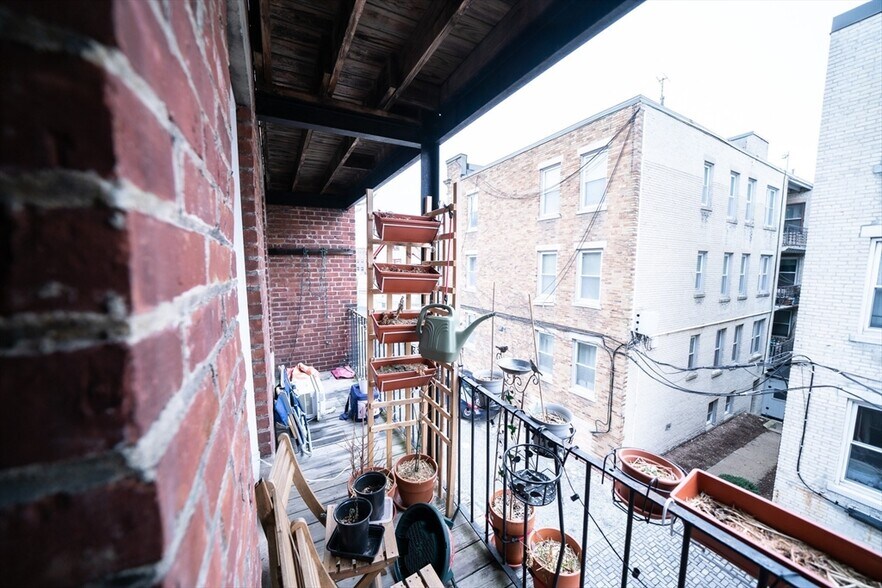 Building Photo - 43 Selkirk Rd