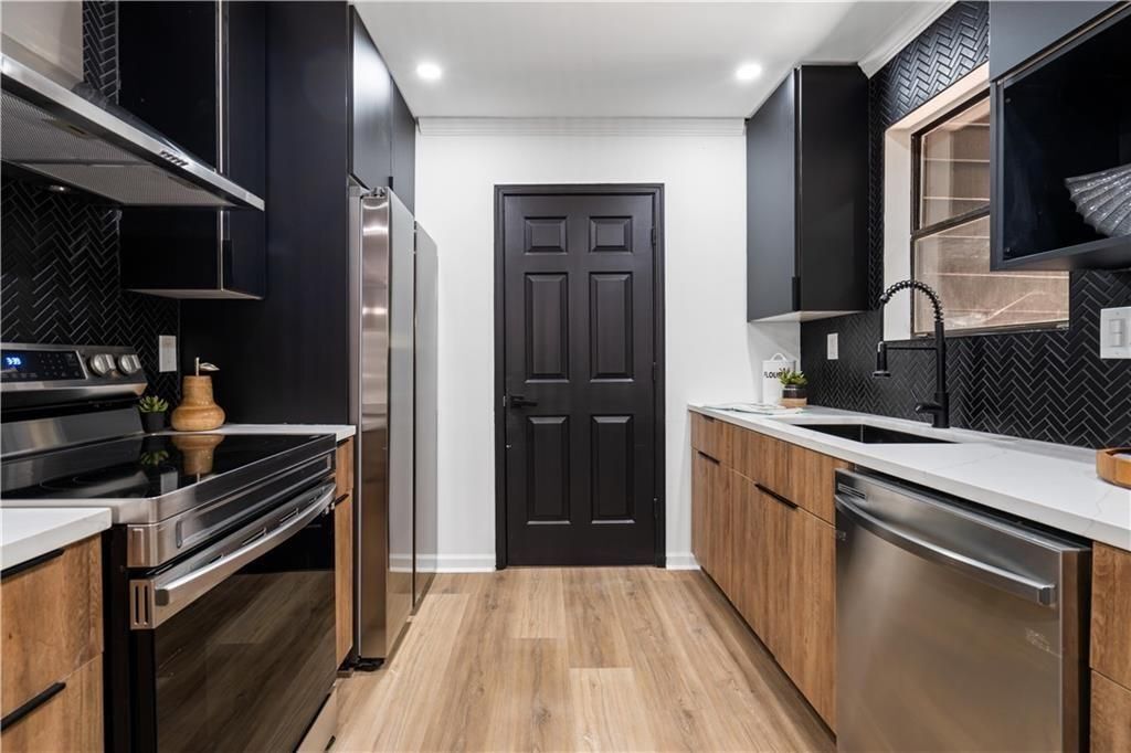 Building Photo - 1249 N Lea Ct SE