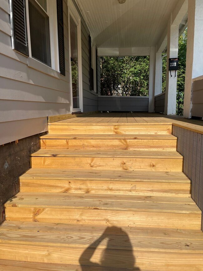 Building Photo - Beautiful Home with Large Covered Front Porch