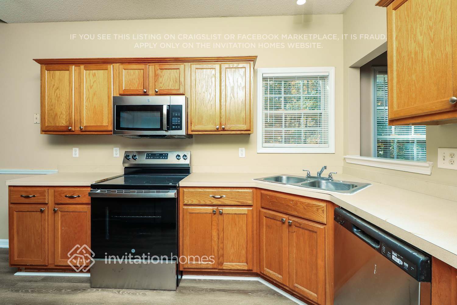 Building Photo - 1695 Hampton Pass