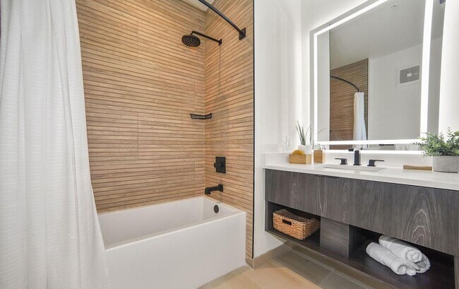 Building Photo - One Bedroom Condo in the Heart of the City + Rooftop Deck **Half Month Free on 12 Month Lease**