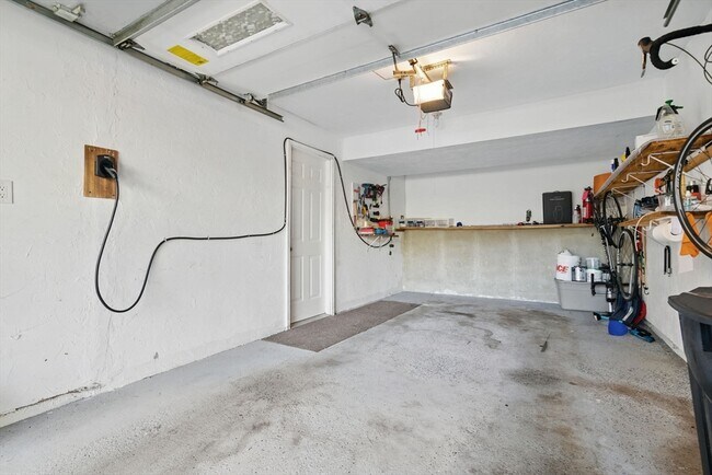 Building Photo - 125 Chapin Rd