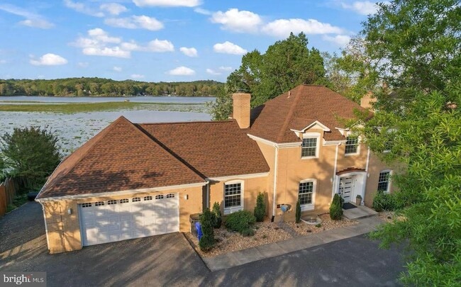 Building Photo - 18505 Cabin Rd