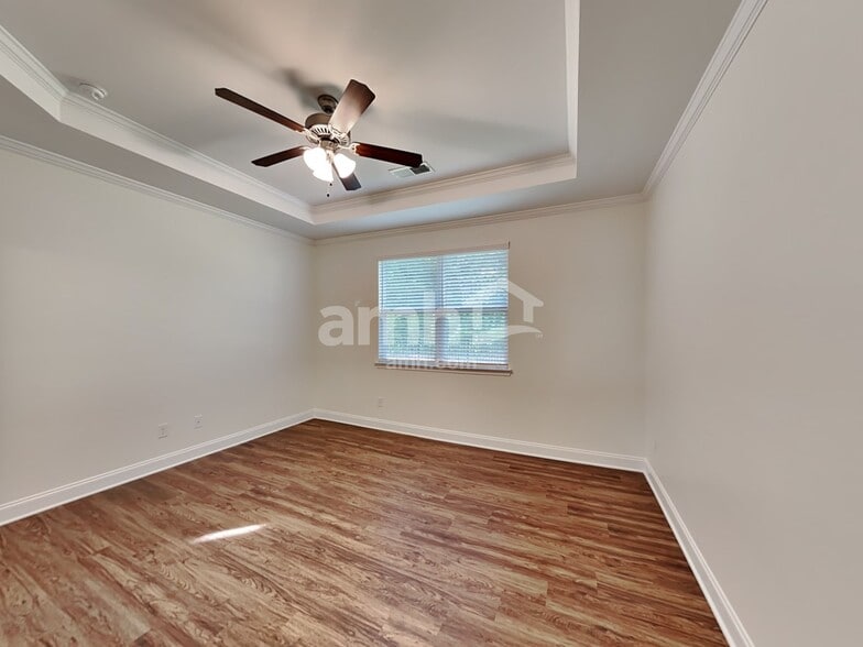 Building Photo - 5155 Smithbriar Dr