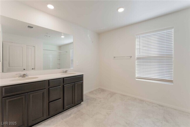 Building Photo - 2824 Mozia Ct