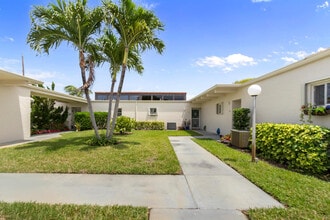Building Photo - 2651 Boundbrook Blvd