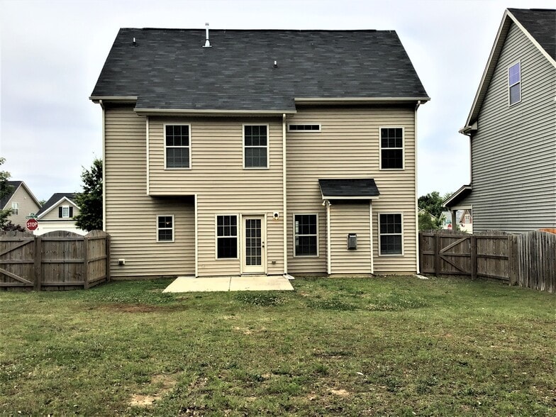 Building Photo - 617 Monterey Pine Dr