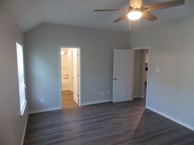 Building Photo - 13211 Ambrosa Dr