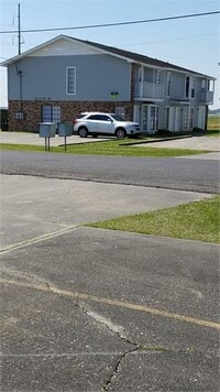 Building Photo - 120 Oak Ridge Ave