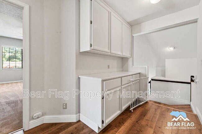 Building Photo - 1601 Wyndham Way