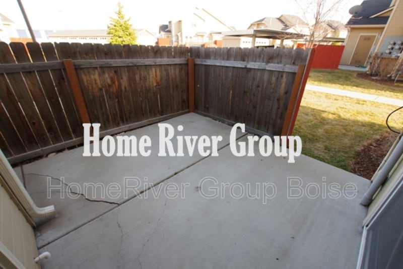 Building Photo - 9129 W Brogan Dr