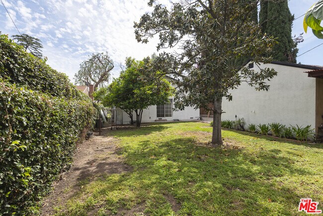 Building Photo - 14843 Morrison St