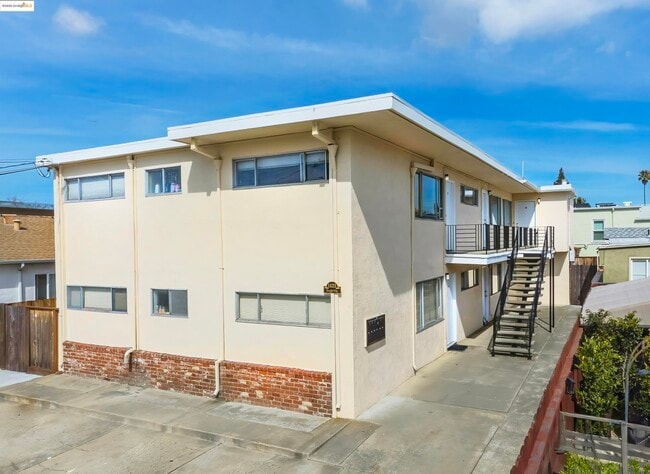Building Photo - 1433 Dwight Way