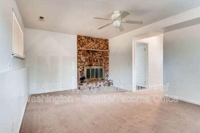 Building Photo - 4317 N Cheyenne St