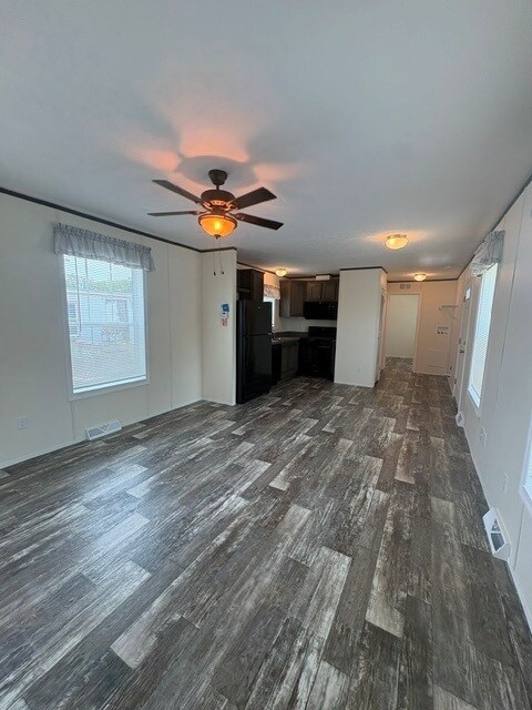 Building Photo - 905 Tuckahoe Rd