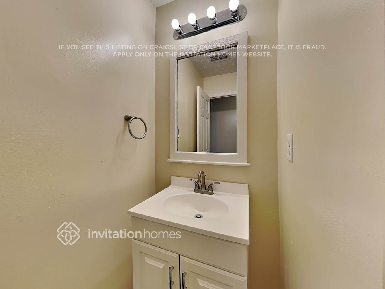 Building Photo - 3300 Glen Summit Ln