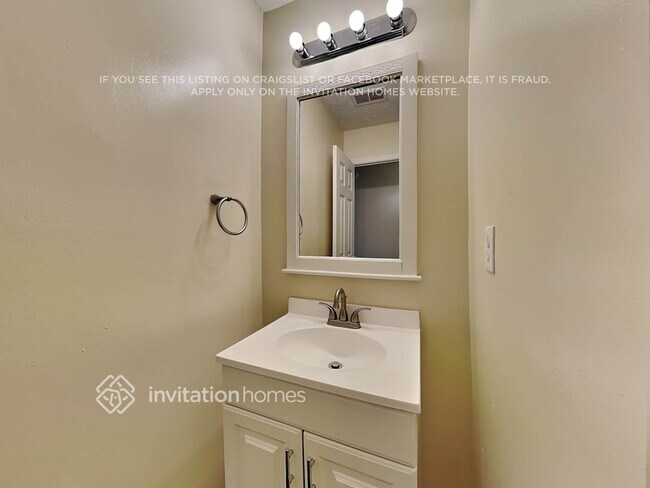 Building Photo - 3300 Glen Summit Ln