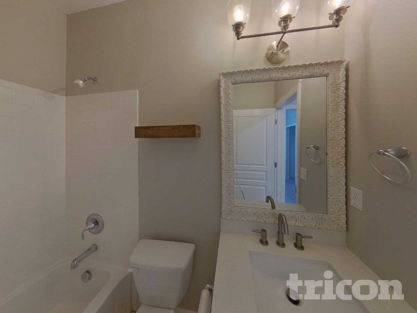 Building Photo - 6697 Cottonwood Tree Dr