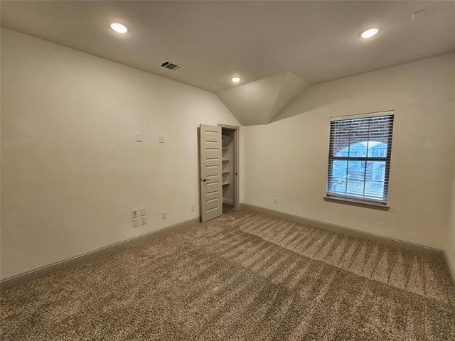 Building Photo - 3216 Southampton Dr