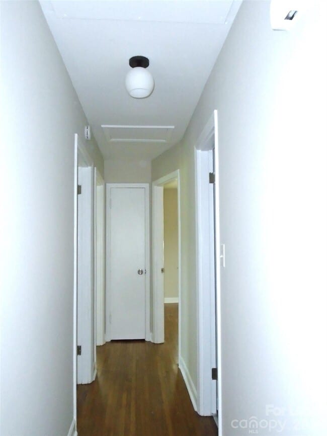 Building Photo - 1014 Penrose Ln