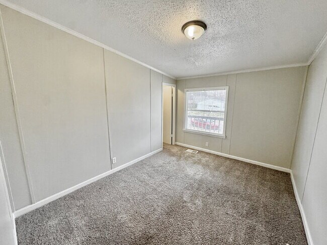 Building Photo - 4472 Cedar Ridge Ln