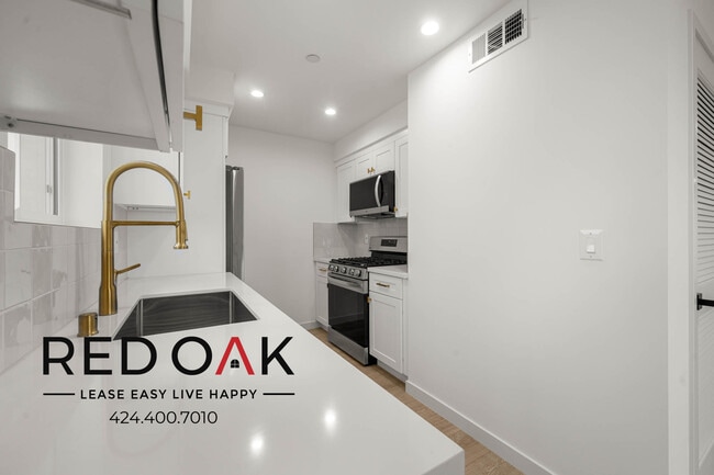 Building Photo - 415 N La Fayette Park Pl