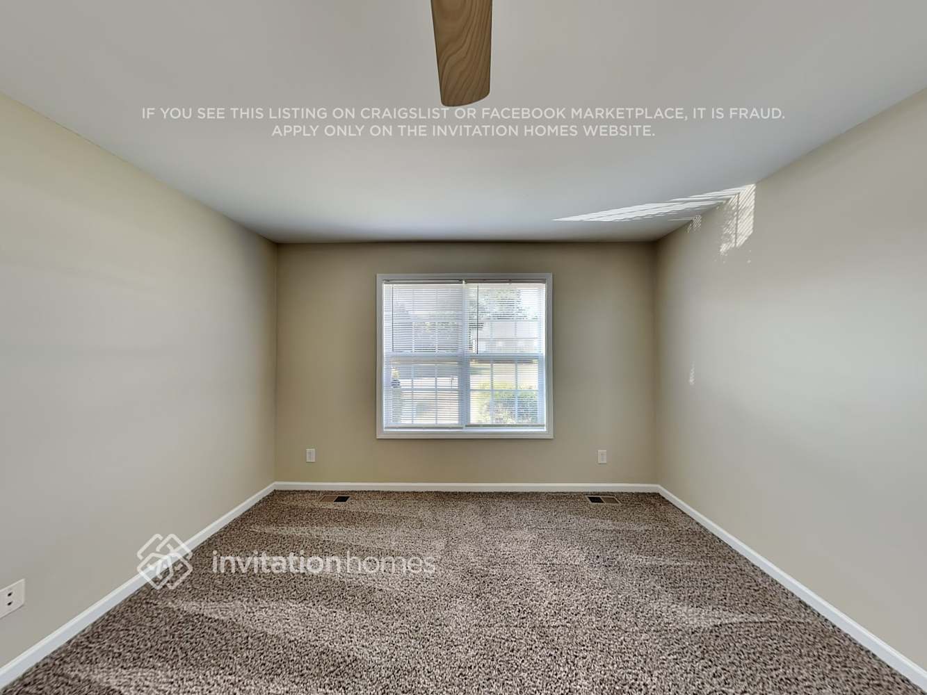 Building Photo - 1039 Loch Lomond Cir